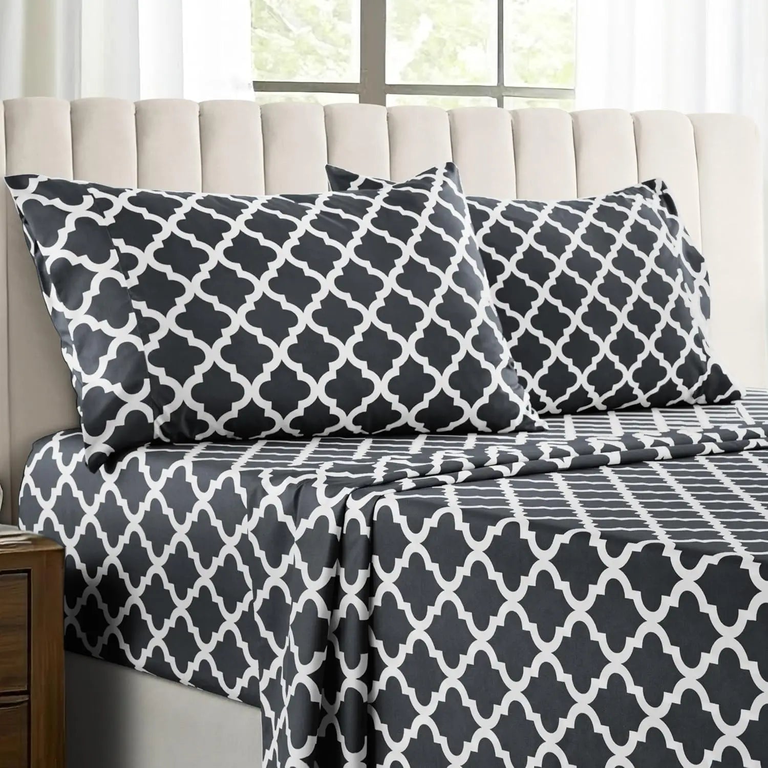 4Pc Quatrefoil Sheet Set – Soft Microfiber, Wrinkle-Free, Luxurious Printed Bed Sheets