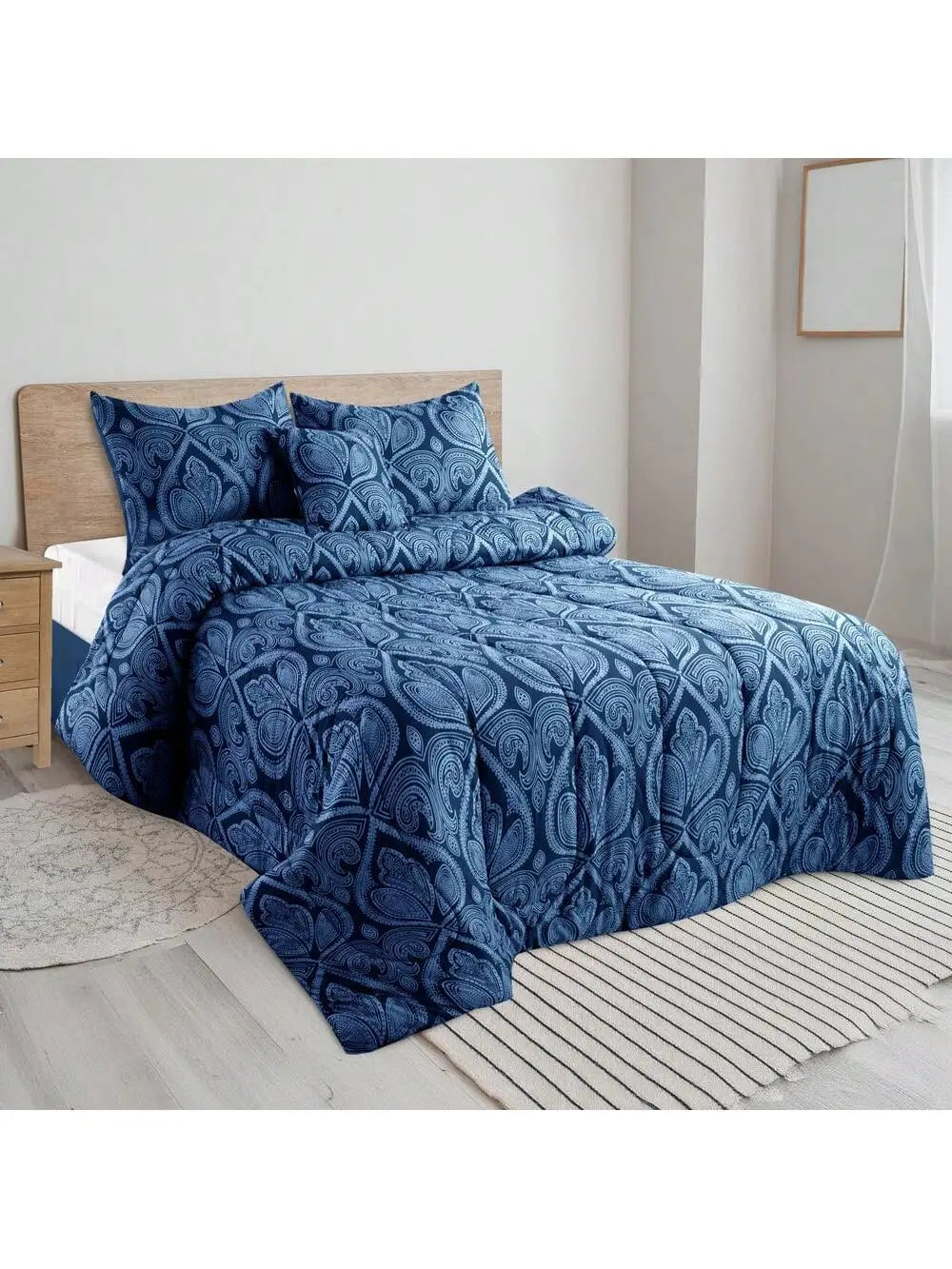 Reversible 5pc Comforter Set,  Microfiber Bed in a Bag, Includes 1 Comforter, 2 Pillow Shams