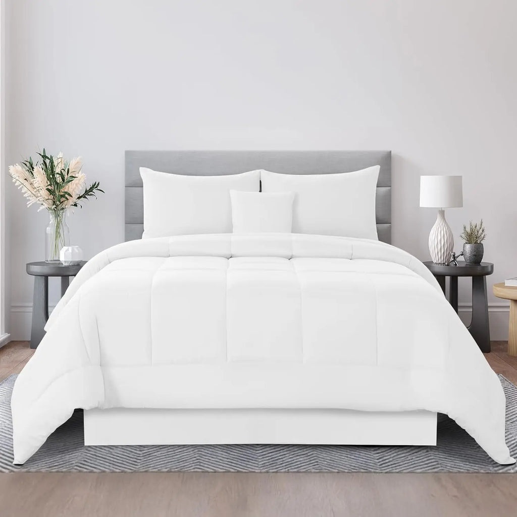 5pc Queen Comforter Set, All-in-One Bed in a Bag, Includes 1 Comforter, 2 Pillow Shams, 1 Decorative Pillow & 1 Bed skirt.