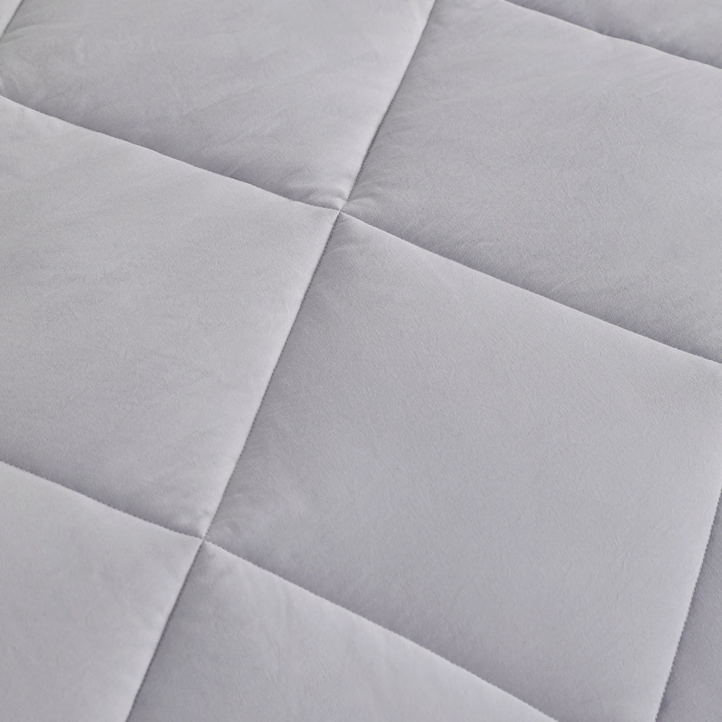 5 Piece Bedding  Breathable Bed , Comforter, Fitted Sheet, Top Sheet and Pillowcases