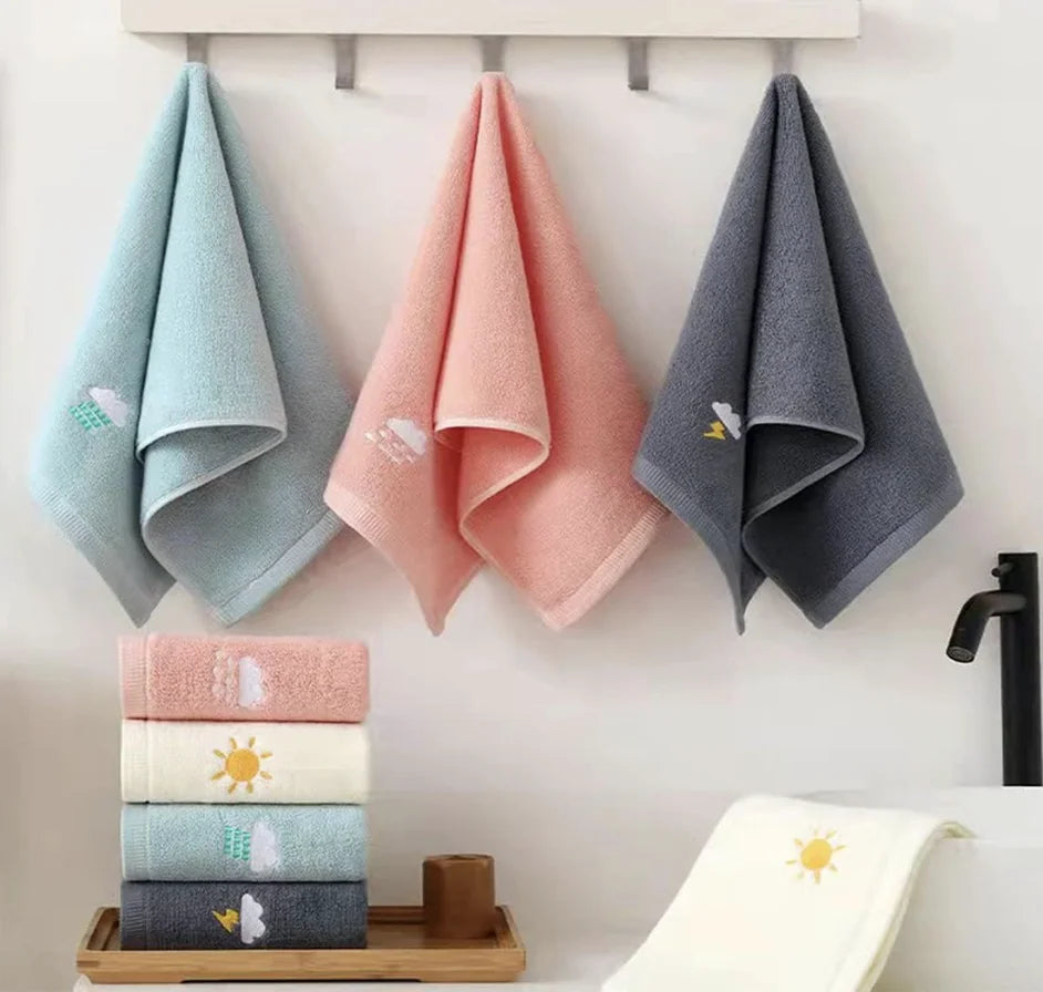 Bathroom Towels Set of 4, Hand Towel Soft Cotton Towel Highly Absorbent for Bath, Face, Gym .