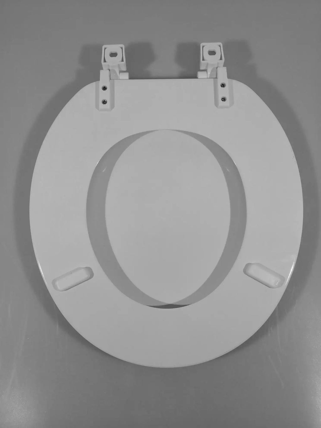 Toilet Seat White Round Molded Wooden